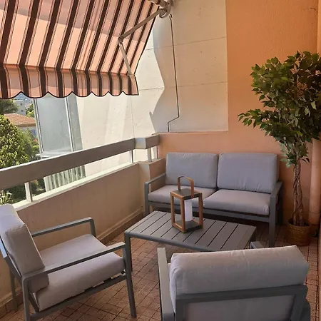 Apartment A 200m Des Plages Grand Ouvrant Sur Tres Large Terrasse Juan-les-Pins
