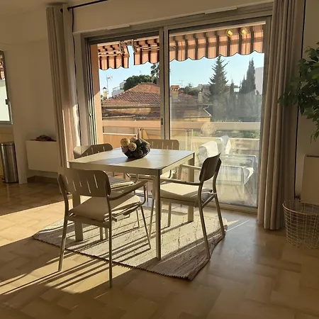 Nouveau ! A 200m Des Plages Grand Baigne De Lumiere, Tres Grande Terrasse Confort Apartment *