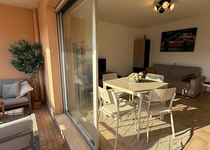 Nouveau ! A 200m Des Plages Grand Baigne De Lumiere, Tres Grande Terrasse Confort Juan-les-Pins