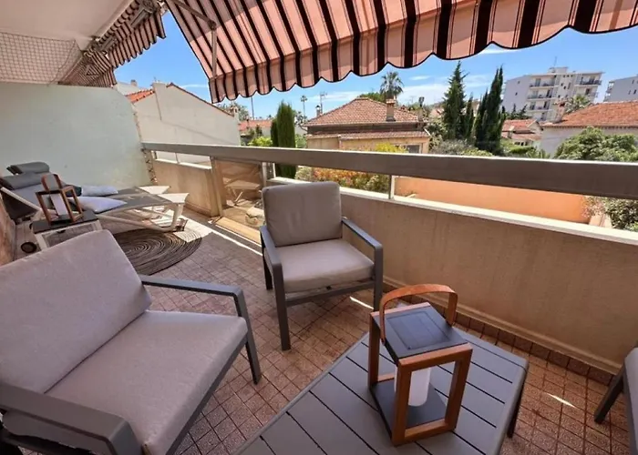 Nouveau ! A 200m Des Plages Grand Baigne De Lumiere, Tres Grande Terrasse Confort Apartment Juan-les-Pins